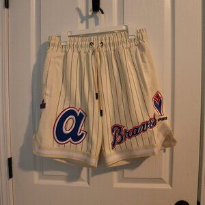 NWT - Atlanta Braves Large Men's Shorts.